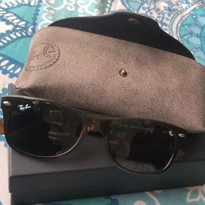 ORIGINAL WAYFARER CLASSIC RAY-BAN SUNGLASSES